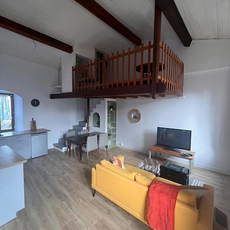 Studio With Mezzanine Prades  Luaran gambar
